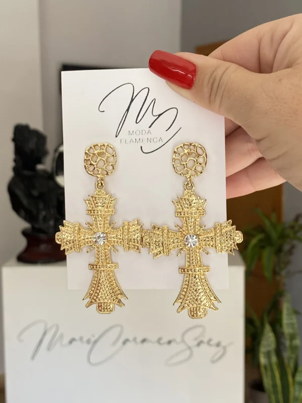 Pendientes de cruz de flamenca dorados