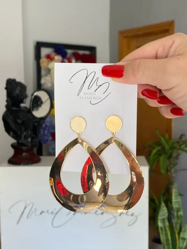 Pendientes de flamenca ovalado aro dorado