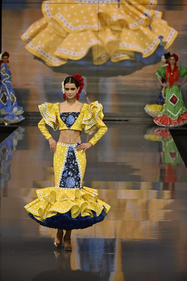 Vestido dos piezas amarillo