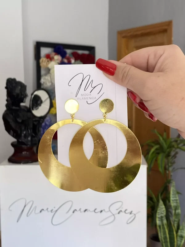 Pendientes de aro de flamenca.