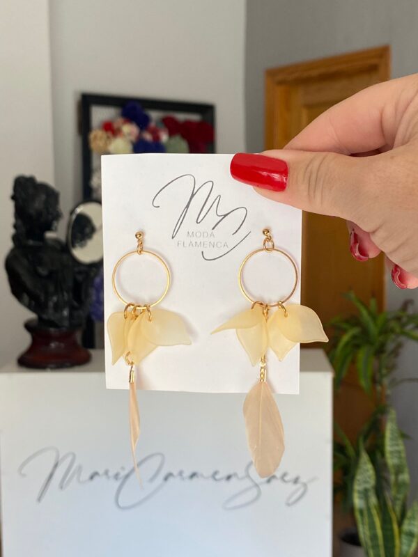 Pendientes de flamenca de pétalos